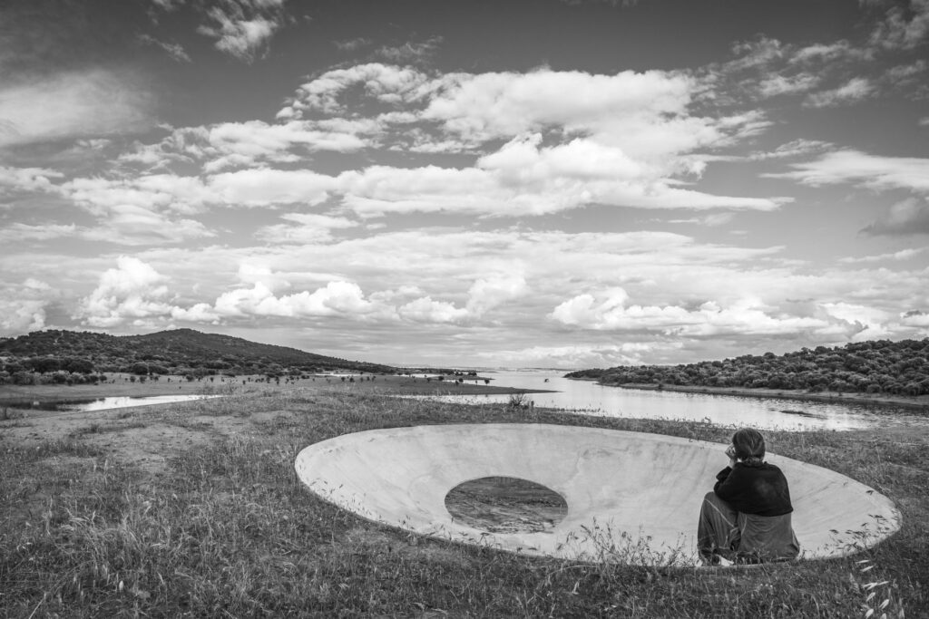Υπόσκαφα: αρχιτεκτονική (απ)ουσίας- (Αρχιτεκτονικά Νέα 5)